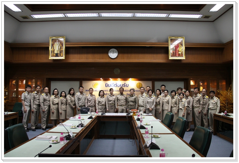 ﻿กรมบังคับคดีให้การต้อนรับ พลเอกทิวะพร ชะนะพะเนาว์ เนื่องในโอกาสตรวจเยี่ยมกรมบังคับคดี